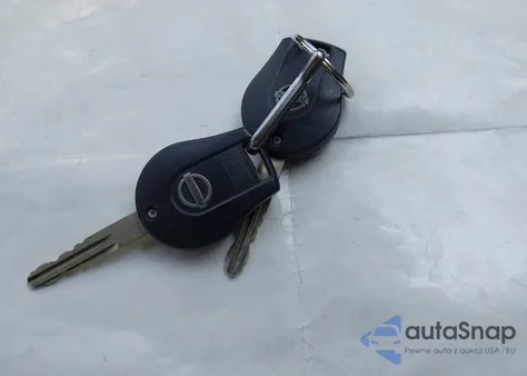 2015 Nissan Versa Note S (Sr)/S Plus/Sl/Sr/Sv z USA, uszkodzony, nr VIN 3N1CE2CP6FL376719